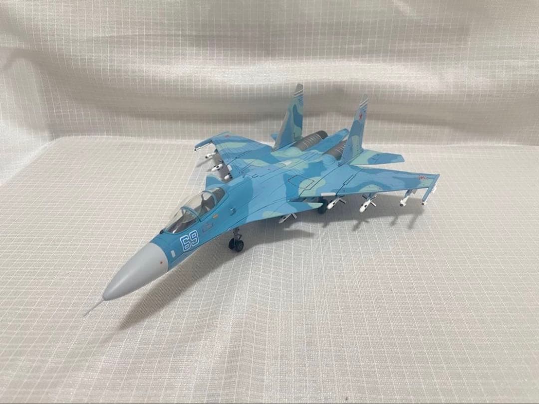 【希少・人気機】Su-33 フランカー 1/72 Gaincorp 艦載機
