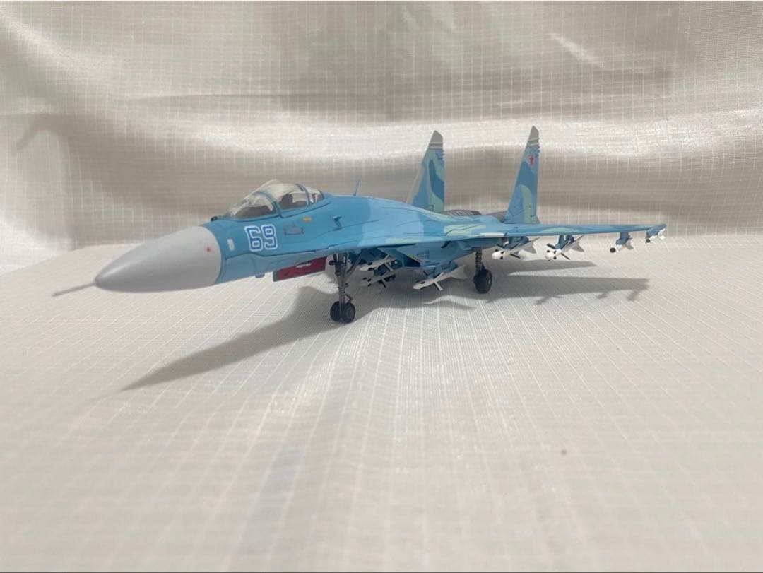 【希少・人気機】Su-33 フランカー 1/72 Gaincorp 艦載機