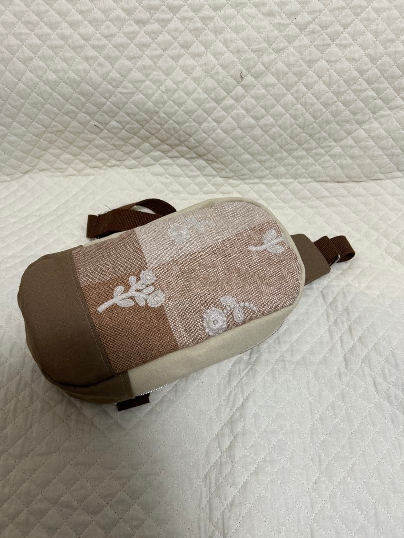 ミナペルホネン　BOXタイプボディバッグ ボヌールmixベージュ ハンドメイド