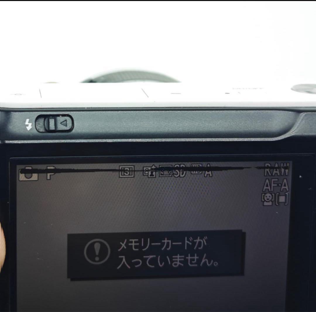 訳アリ品 Nikon J1 カメラ本体 +レンズ＋充電器＋バッテリー2個