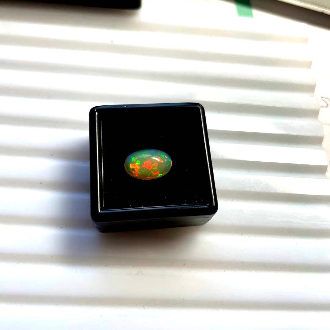 天然オパール　ルース