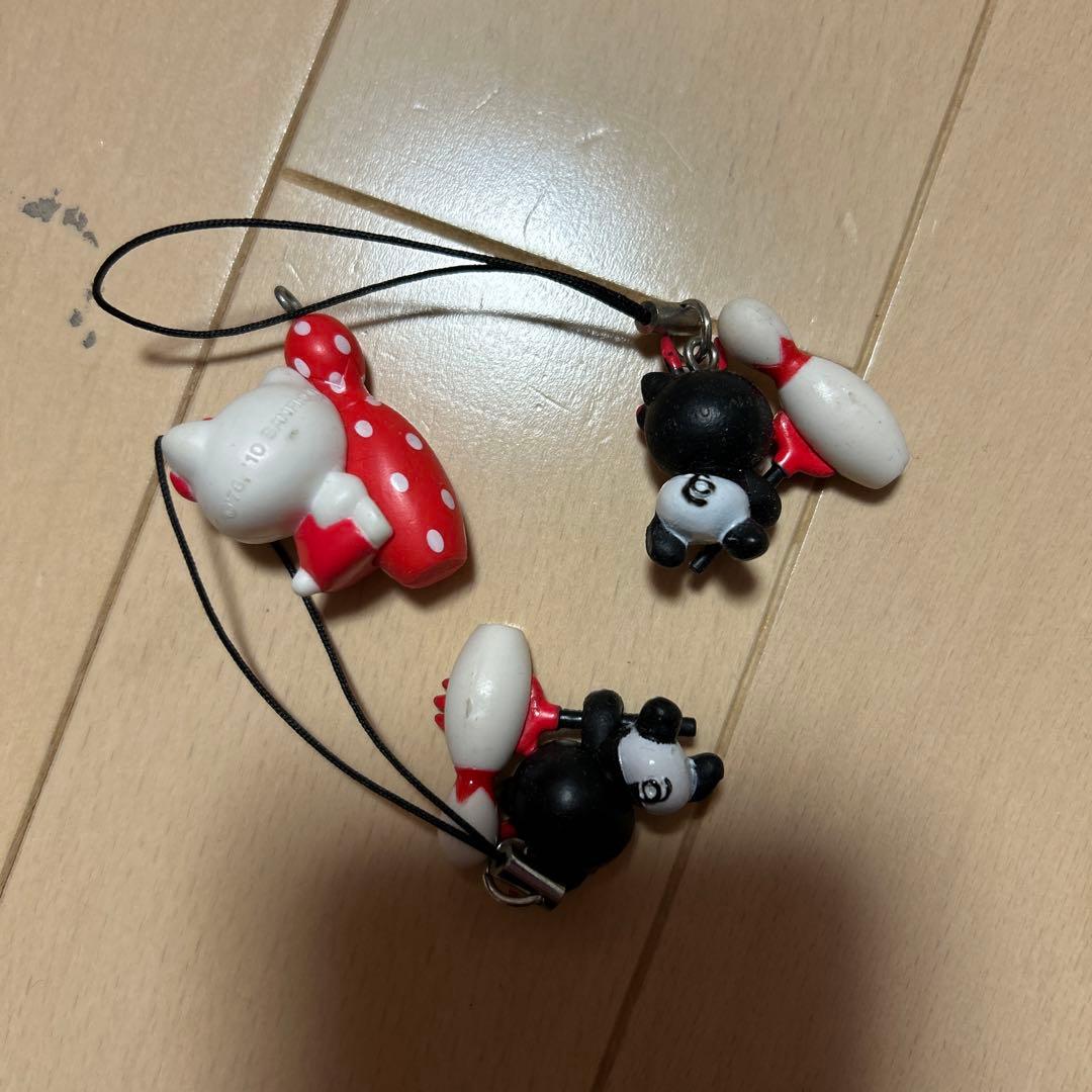 ハローキティ ラウンドワン ストラッピン キラキラジュエリーチャーム BiSH