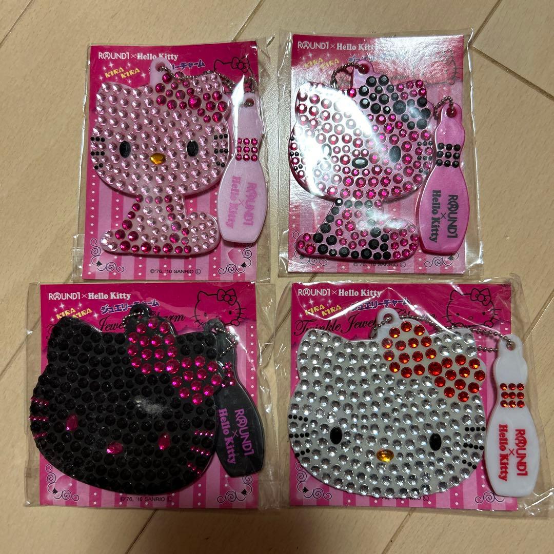 ハローキティ ラウンドワン ストラッピン キラキラジュエリーチャーム BiSH