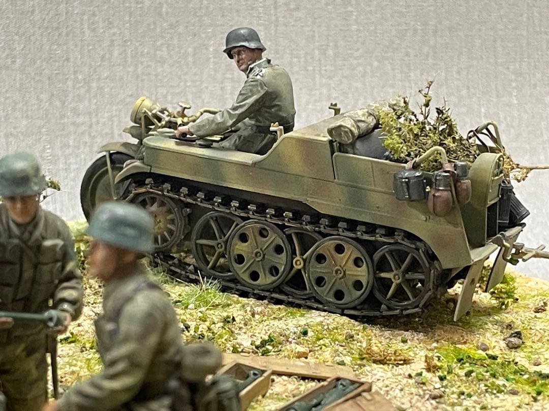 戦車ジオラマ　1/35 ドイツ88ミリロケット砲とケッテンクラート