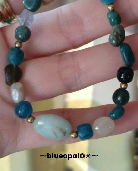 b.142 天然石ブレスレット・アマゾナイト・アパタイト・ハンドメイドブレス