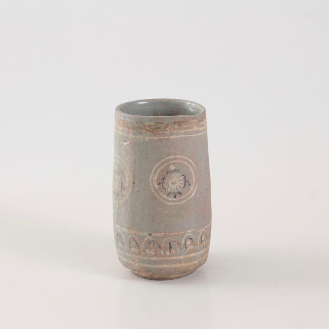 狂言袴 筒盃 筒碗 李朝筒盃 朝鮮美術 ぐい呑み 古美術 古道具 アンティーク