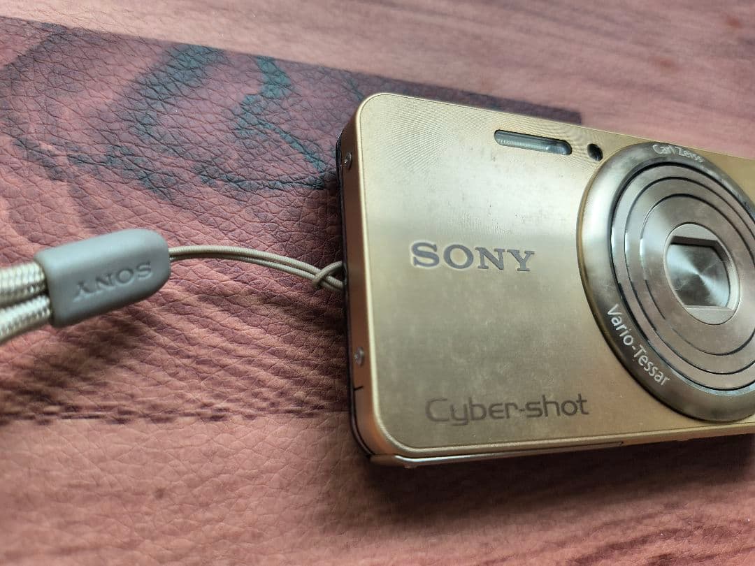 Sony Cyber-shot ゴールド 1610万画素