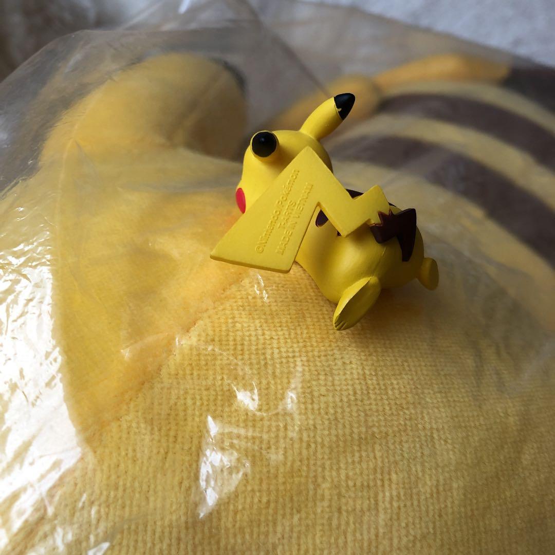ポケモンセンター　すやすや　ぬいぐるみ　おねむりピカチュウ ポケモン　フィギュア