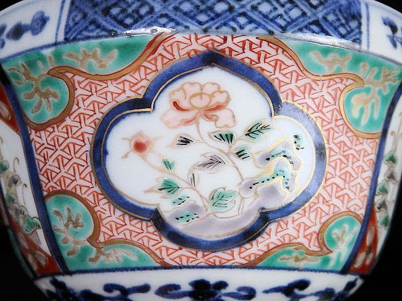 大聖寺伊万里　牡丹に毘沙門亀甲の図　大振蓋茶碗　大振蓋向付 C679AS-CBt