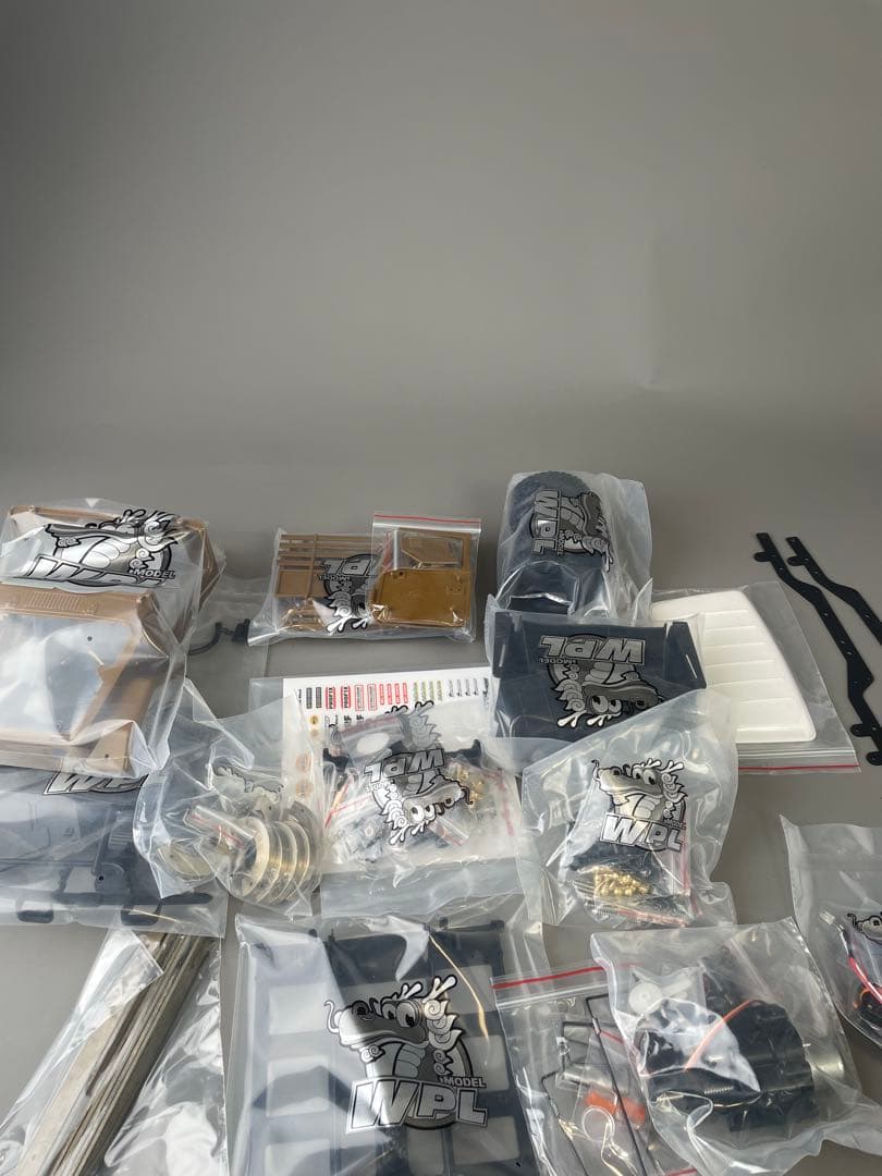 WPL C44 km ブラウン メタルキット 未使用 メタルアップグレードパーツ