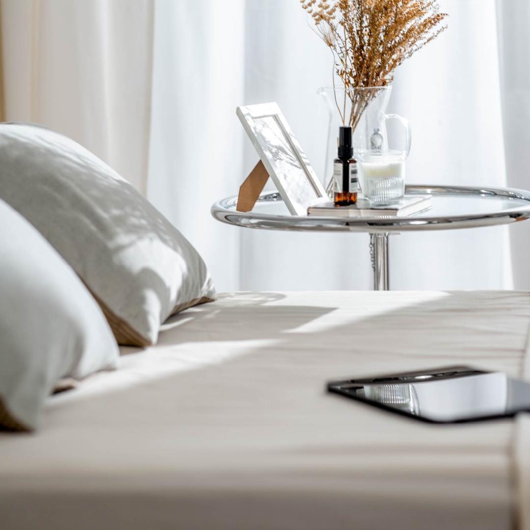 ダブル ベッドフレー ム 単品 収納 コンセント付 新品送料込 最短翌日着