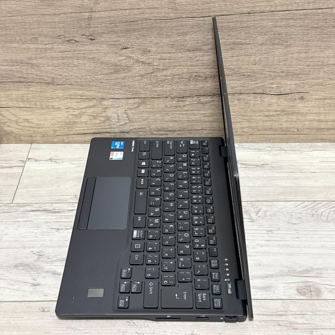 軽量！ LIFEBOOK U9311/F LTE 11世代 i5 8G 256G