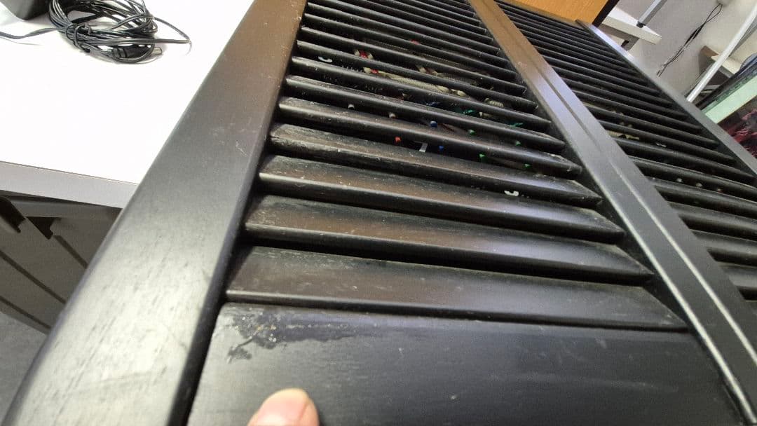 【値下げ】業務使用電子ダーツ ボード観音開き木枠扉 ダーツ12本付き