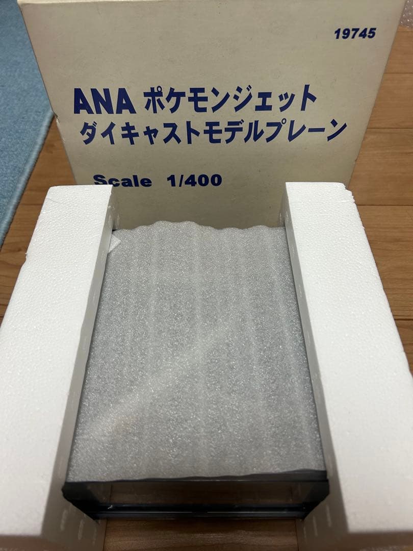ANA ポケモンジェット ダイキャストモデルプレーン 1/400