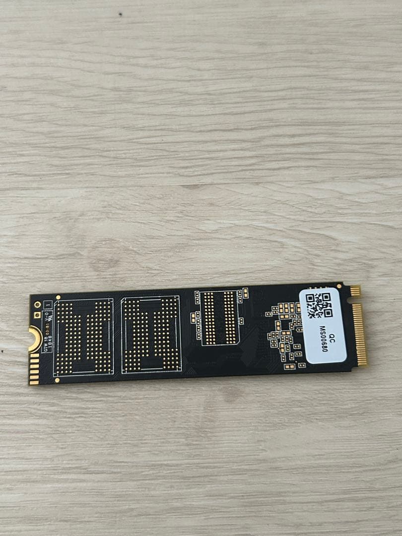 内蔵型SSD CT1000P1SSD8 crucial Nvme m.2 SSD 1TB