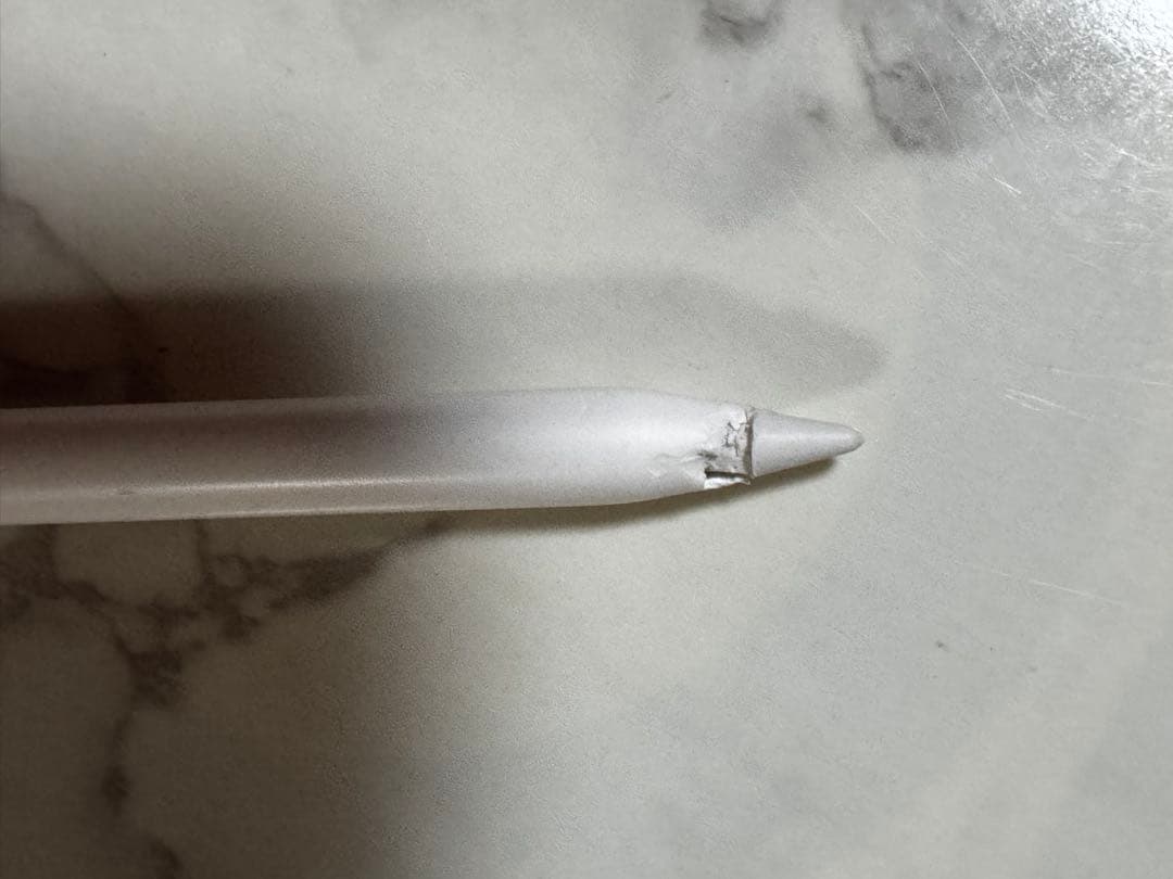 【動作OK】Apple Pencil Pro ジャンク品（割れ・噛み跡あり）