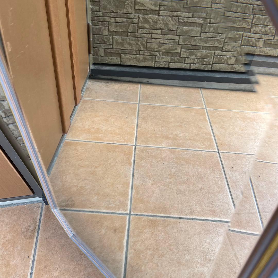 イタリア製 アンティーク調 ミラー 壁掛け 八角鏡 花模様 ウォールミラー