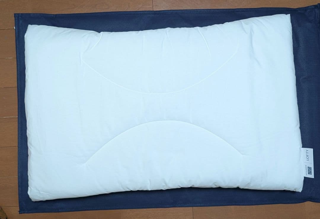 【ほぼ新品】ロフテー　エアウィーヴインピロー　枕