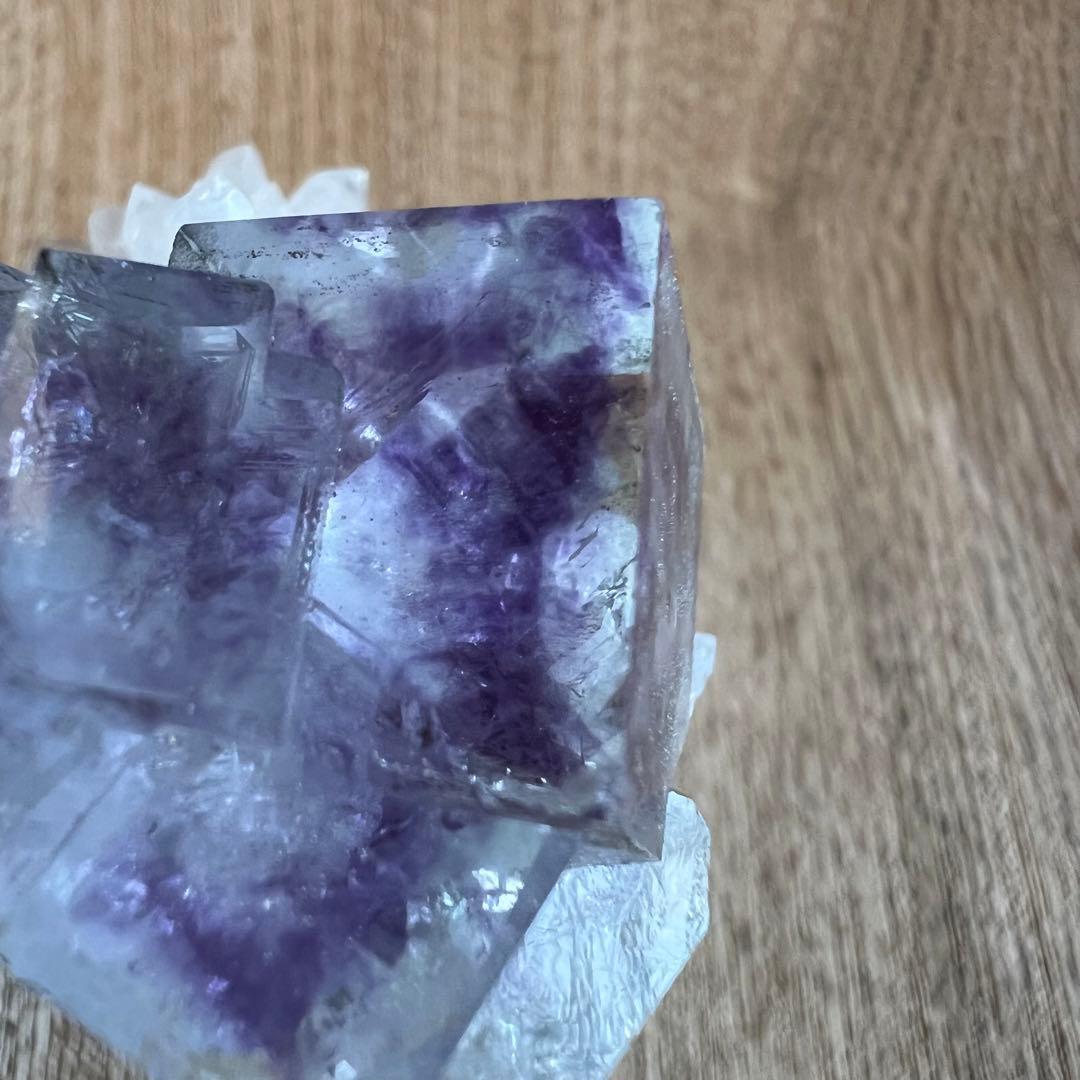 ＊ フローライト 水晶 鉱物 標本 原石 178グラム がくあじさい