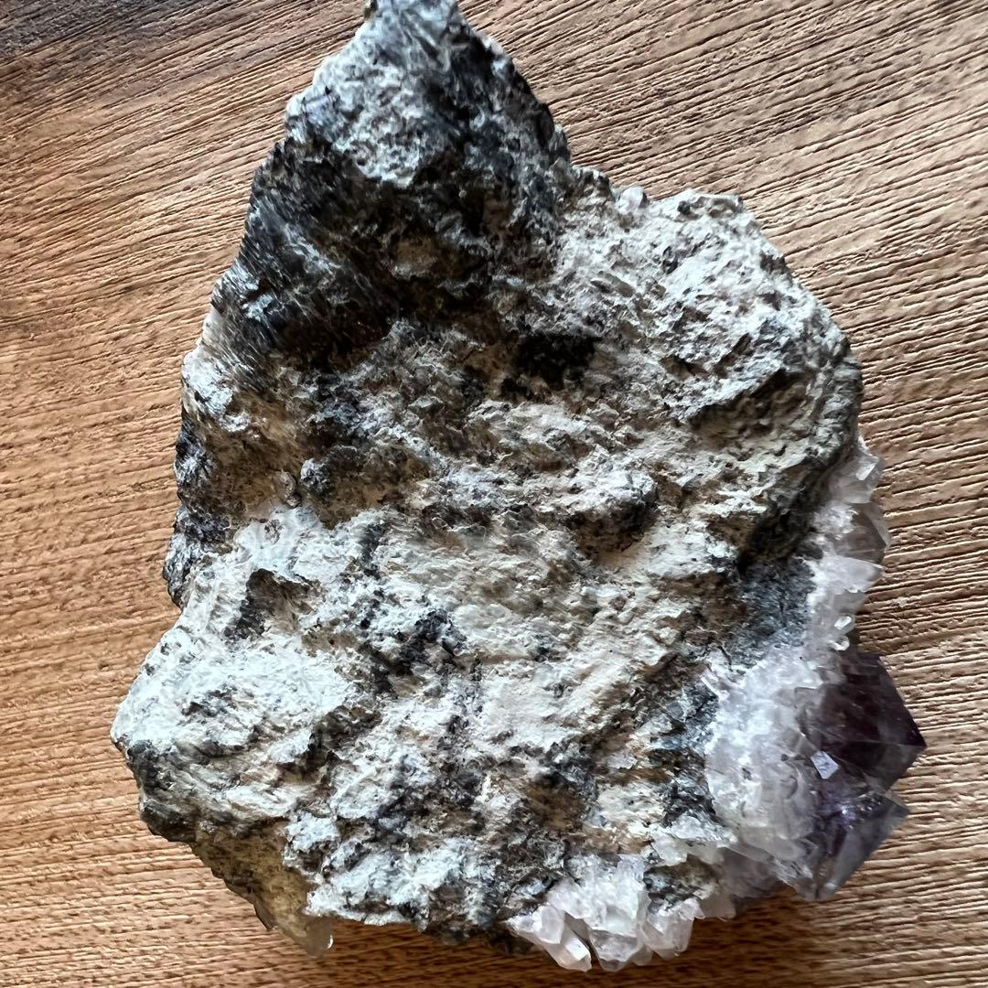 ＊ フローライト 水晶 鉱物 標本 原石 178グラム がくあじさい