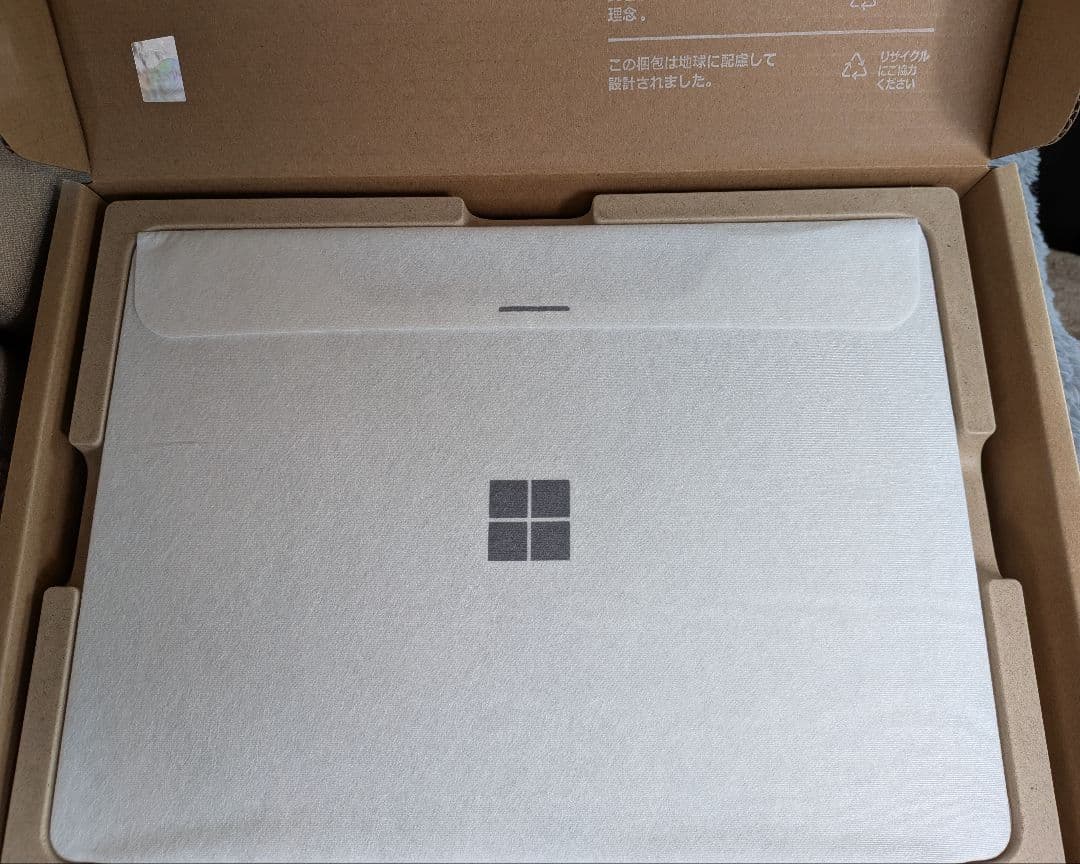 Surface Laptop ZGV-00020　開封済　未使用