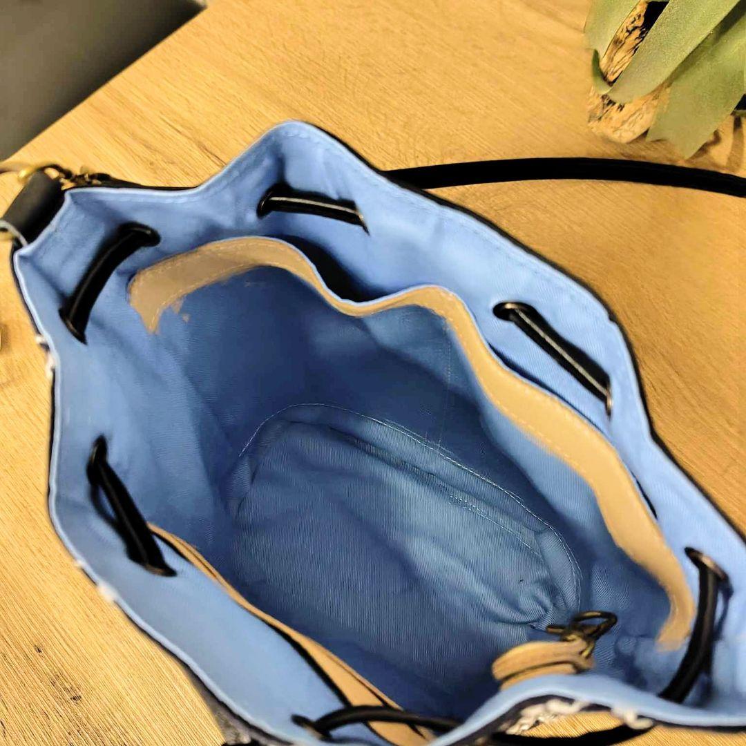 m*4様 ミナペルホネン/tambourineタンバリンネイビー×白/巾着型ショ