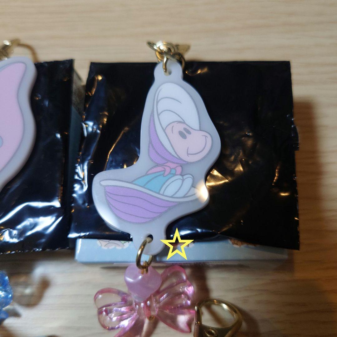 ディズニーストア シークレットキーチェーン