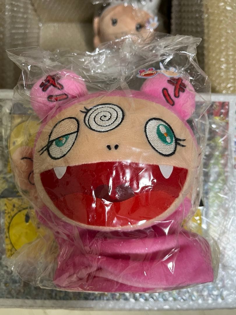 村上隆　LUCKY BOX 未開封グッズ9点+箱　パズル　パペット　キーリング