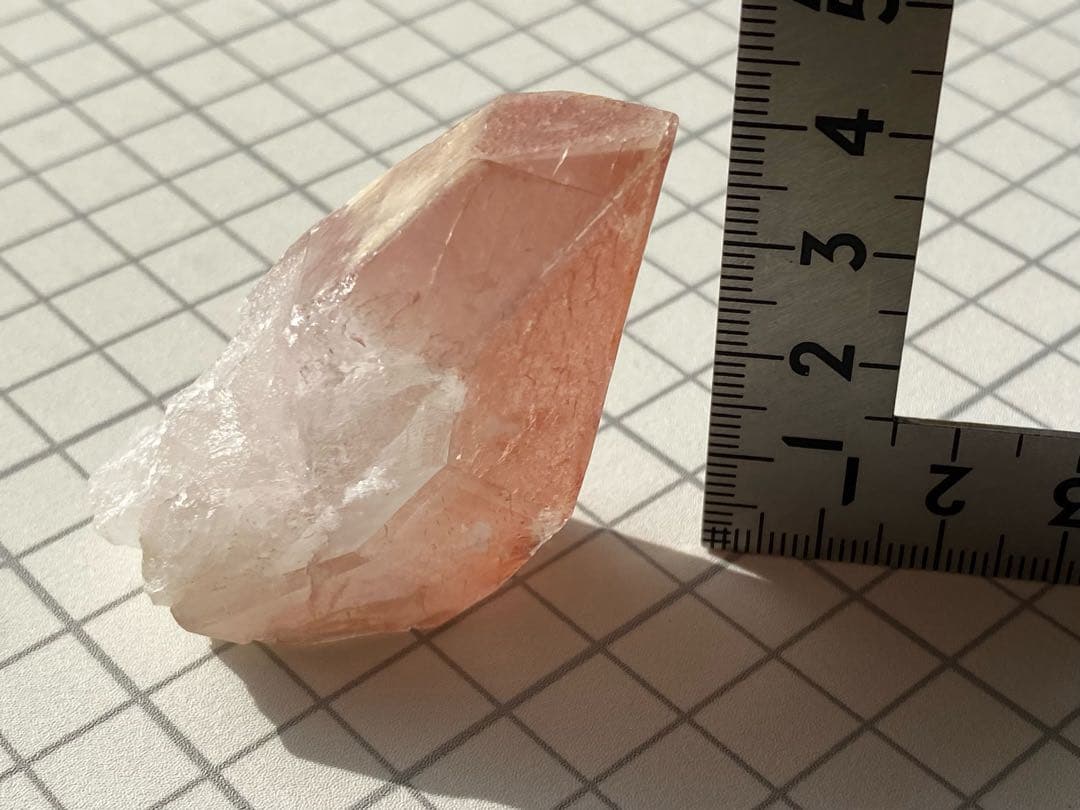 ピンクレムリアン　ドリームシルクレムリアンシード　天然石