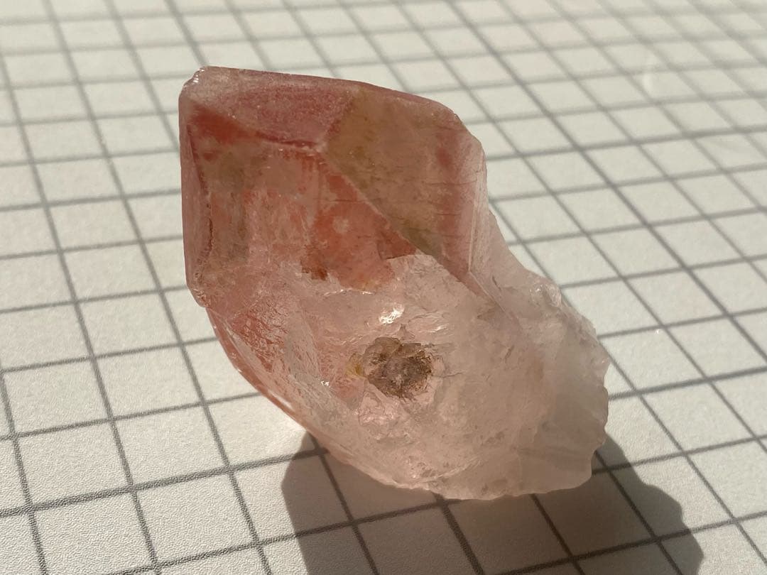 ピンクレムリアン　ドリームシルクレムリアンシード　天然石