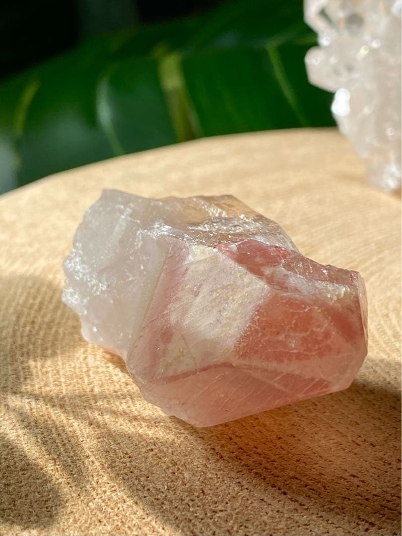 ピンクレムリアン　ドリームシルクレムリアンシード　天然石