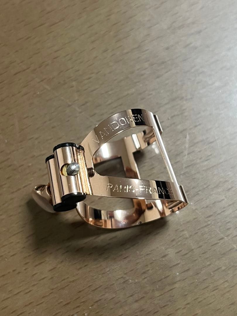 B♭クラリネット用　バンドーレンリガチャー　M|O　ピンクゴールドメッキ