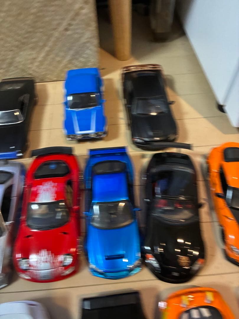 スポーツカー風ミニカーセット 約32台