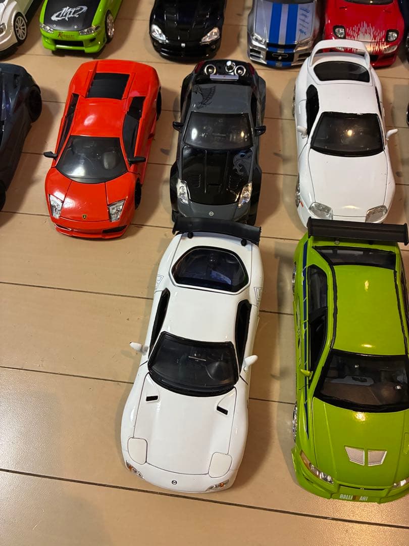 スポーツカー風ミニカーセット 約32台