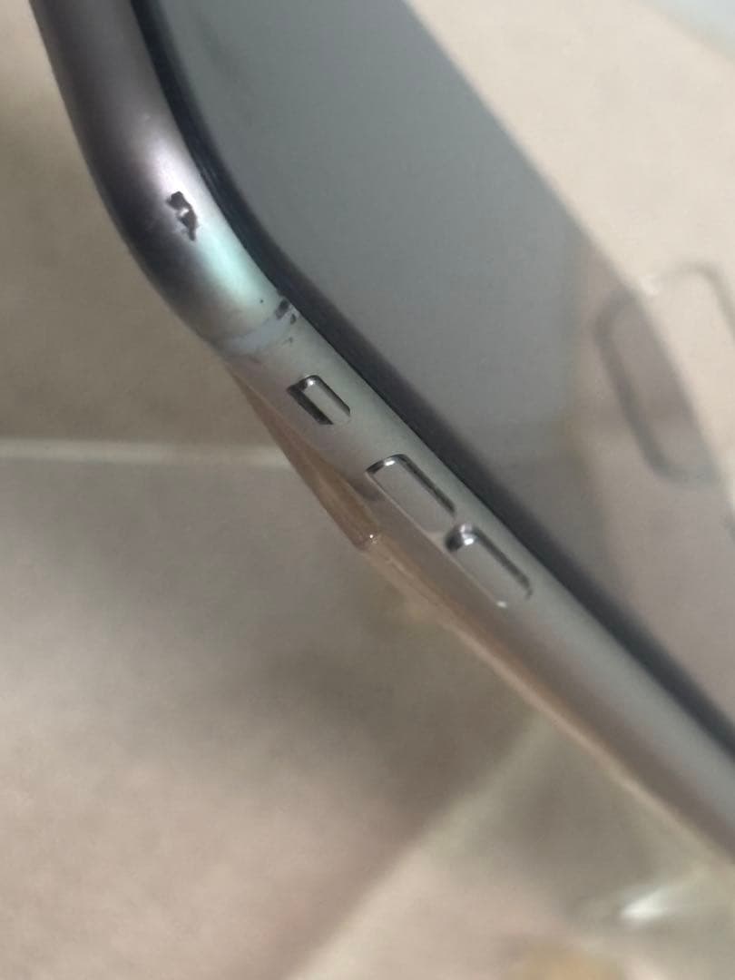 Apple iPhone6 128GB SoftBank バッテリー新品交換済み