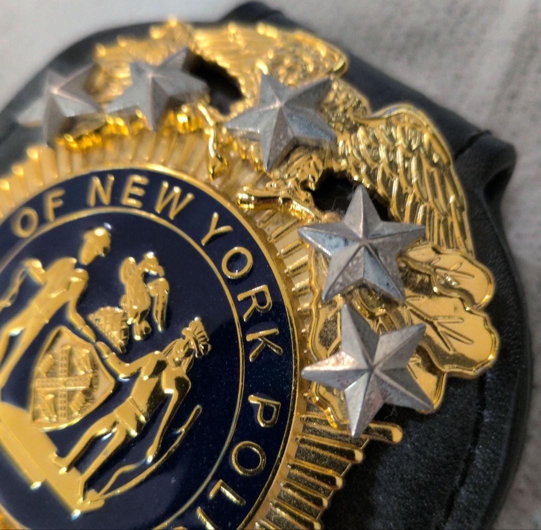 NYPD コミッショナー ポリスバッジ ＋ レザー製クリップ付きバッジホルダー