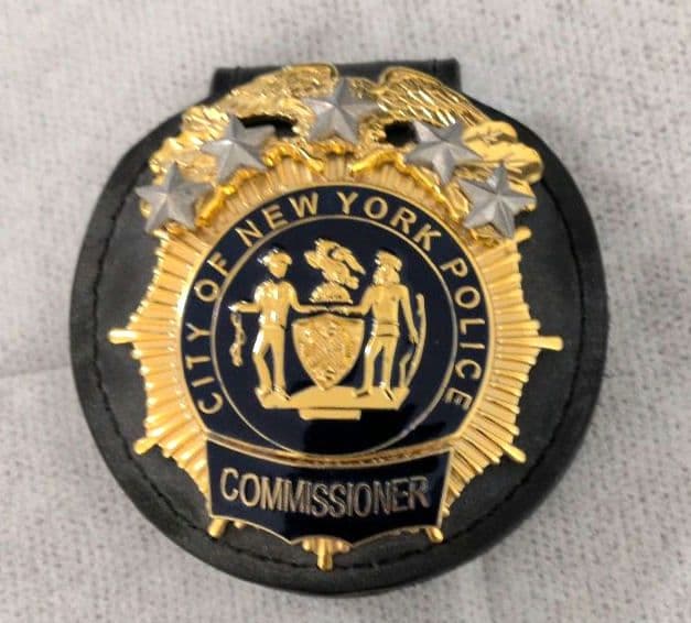 NYPD コミッショナー ポリスバッジ ＋ レザー製クリップ付きバッジホルダー