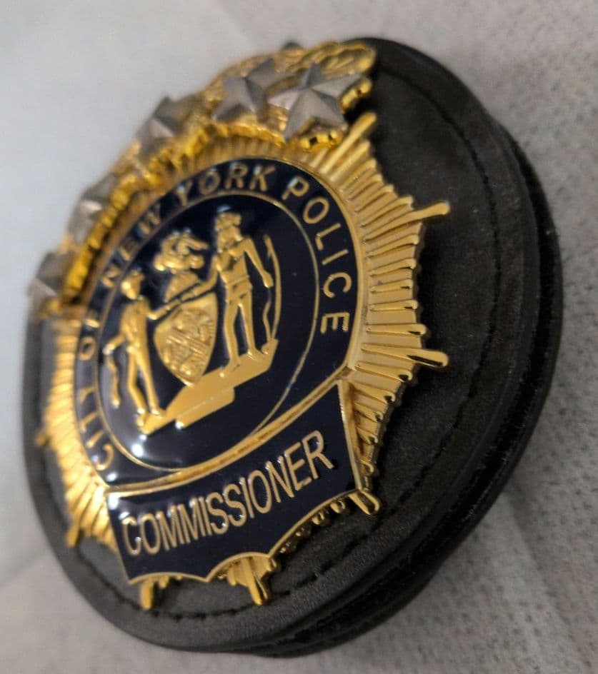 NYPD コミッショナー ポリスバッジ ＋ レザー製クリップ付きバッジホルダー