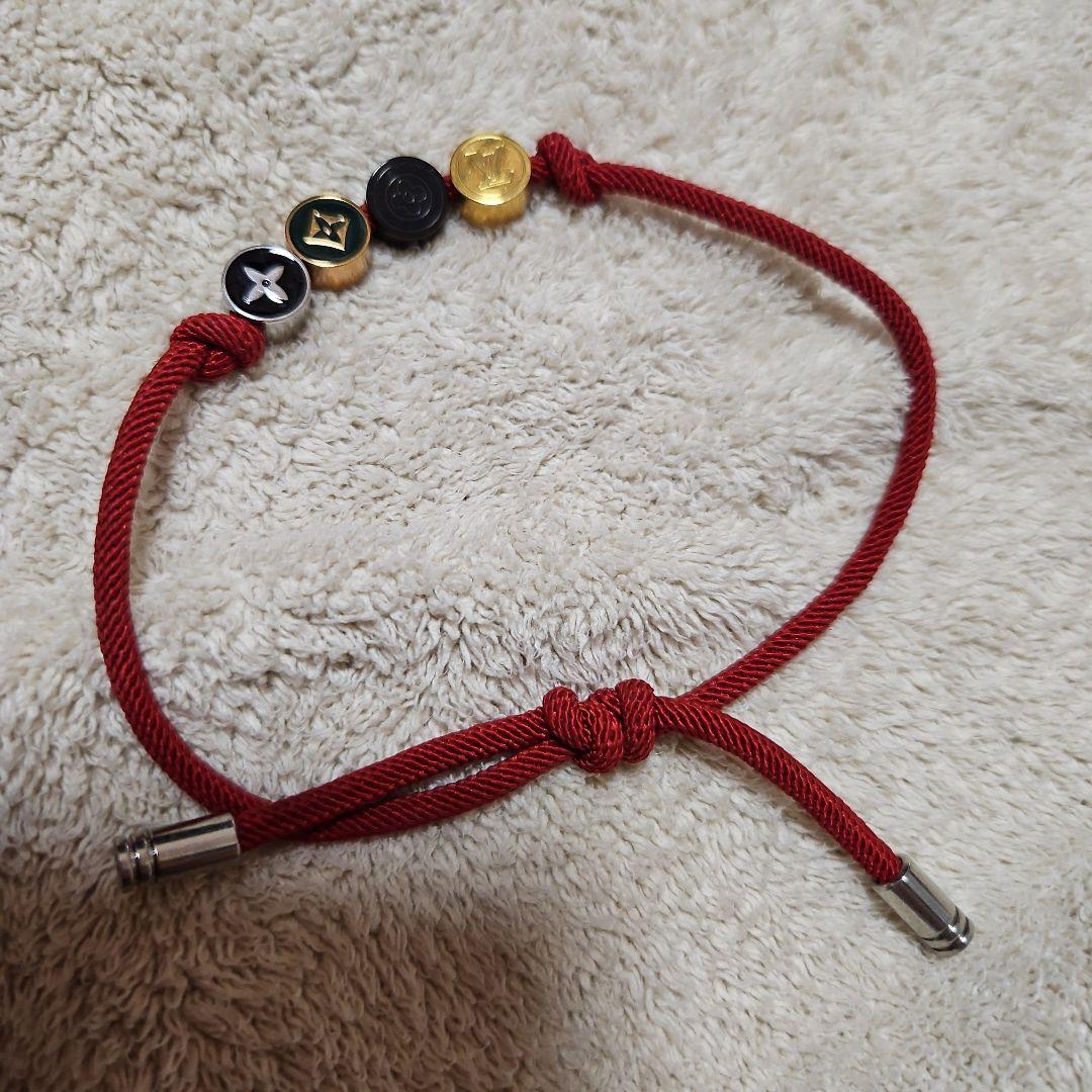 C*e様 ルイヴィトン ブレスレット ノベルティ