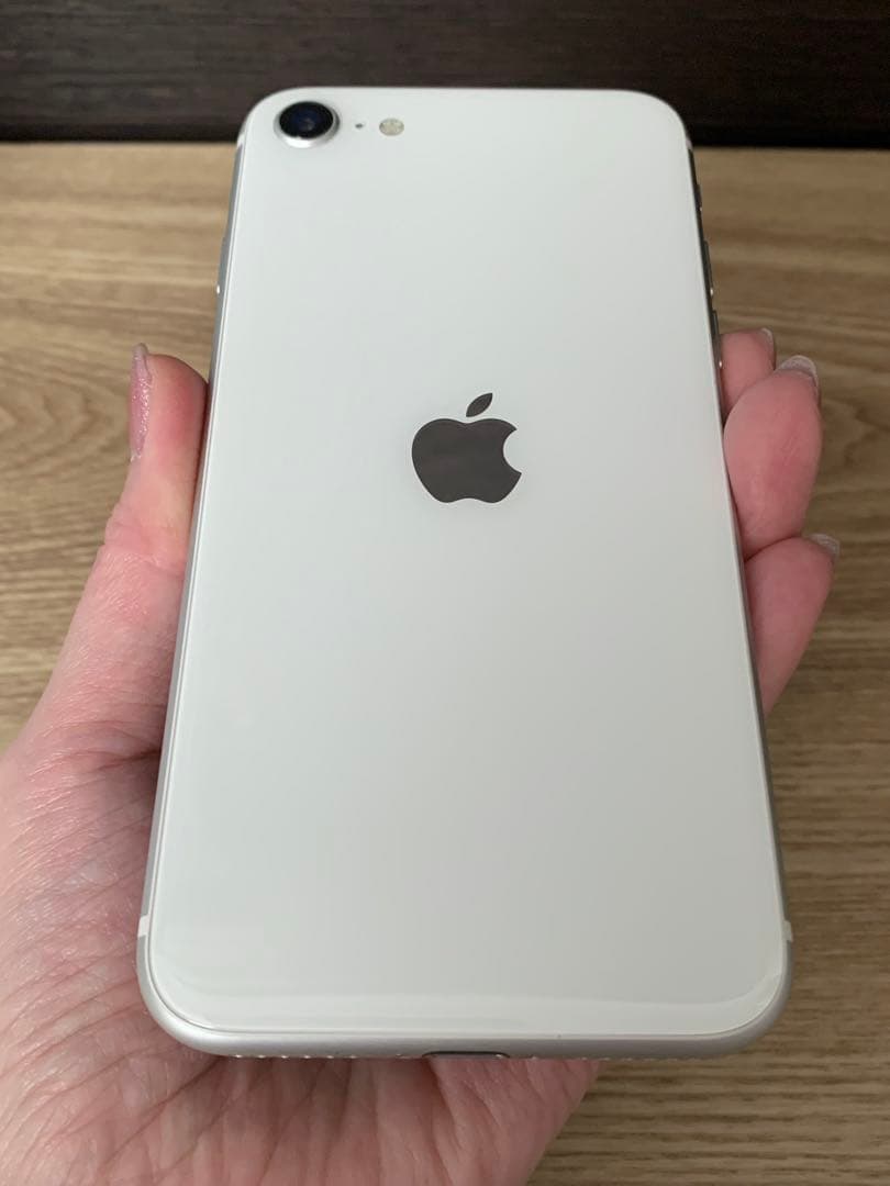iPhone SE 第2世代 64GB ホワイト 美品 SIMフリー