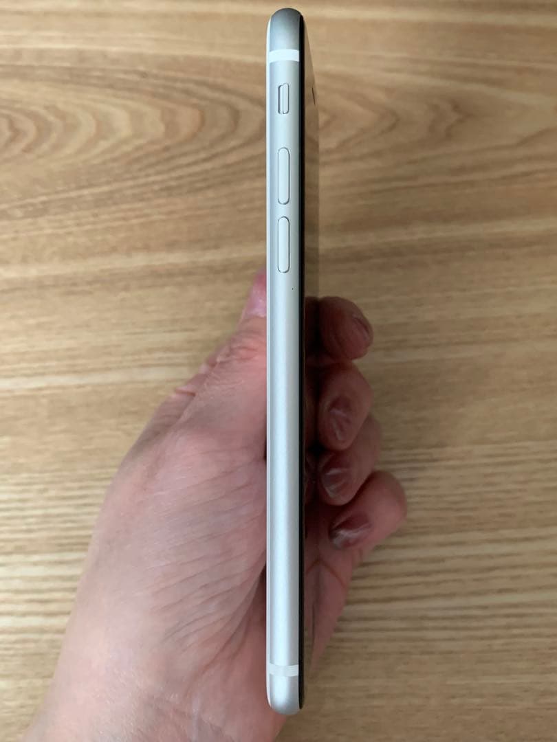 iPhone SE 第2世代 64GB ホワイト 美品 SIMフリー