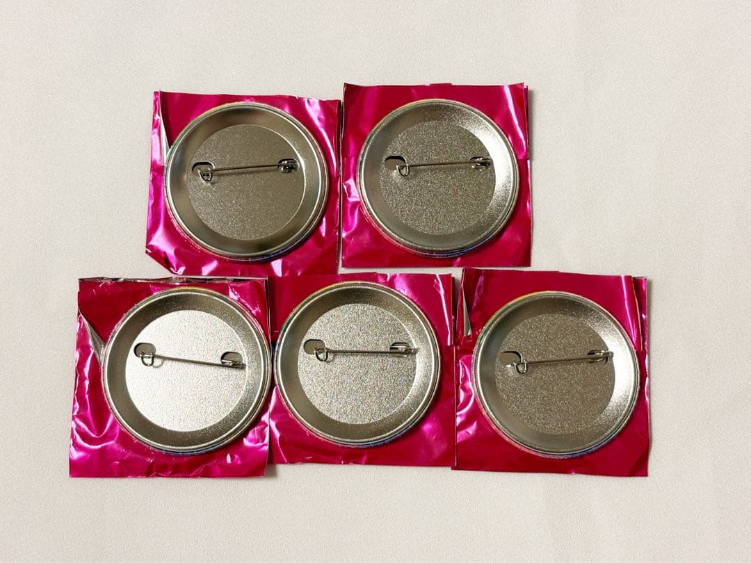 【鬼滅の刃】ufotable キメツ学園 甘露寺蜜璃 缶バッジ 5点セット