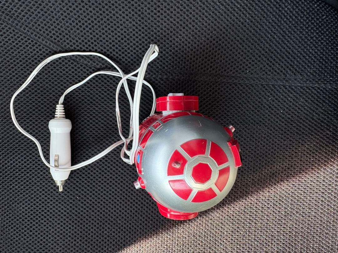 R2-D9 車用シガーソケットアダプター