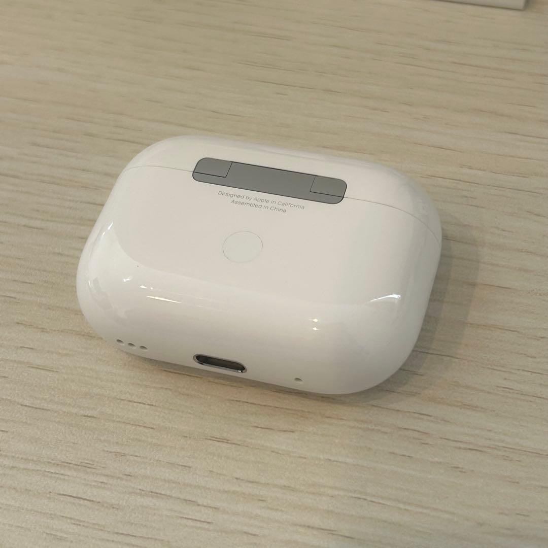 【美品】airpods pro第2世代 （USB-C） MTJV3J ケース付