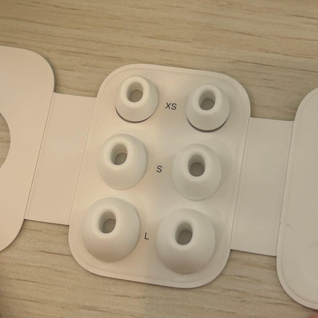【美品】airpods pro第2世代 （USB-C） MTJV3J ケース付