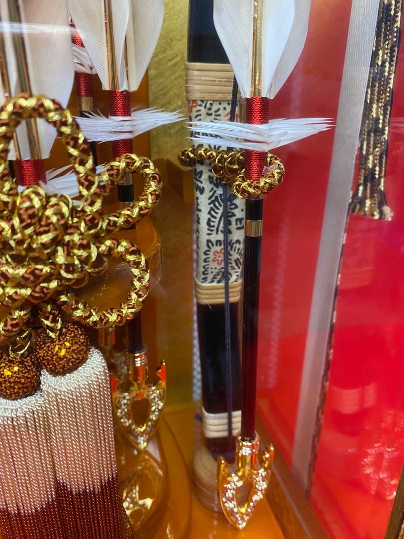 東京久月　破魔弓　コンパクトガラスケース８号・間口約２２×奥行約１８×高約３７㎝