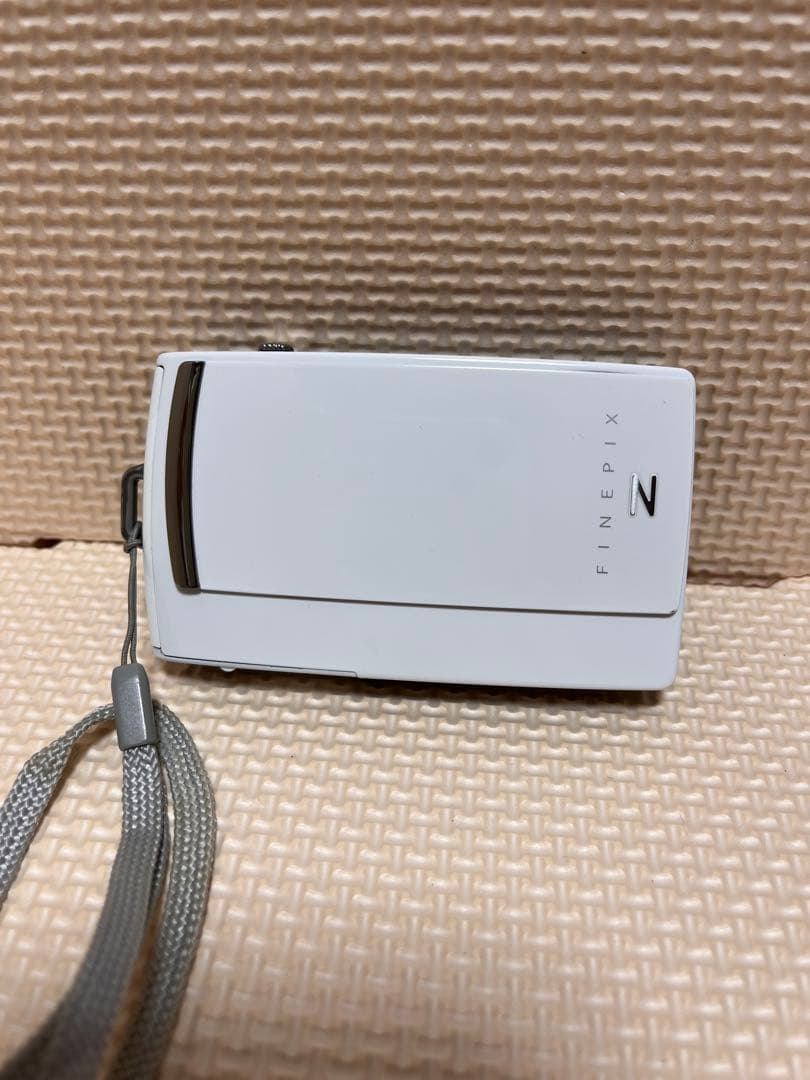 デジカメ富士フィルム FINEPIX Z1000EXR 美品SD付