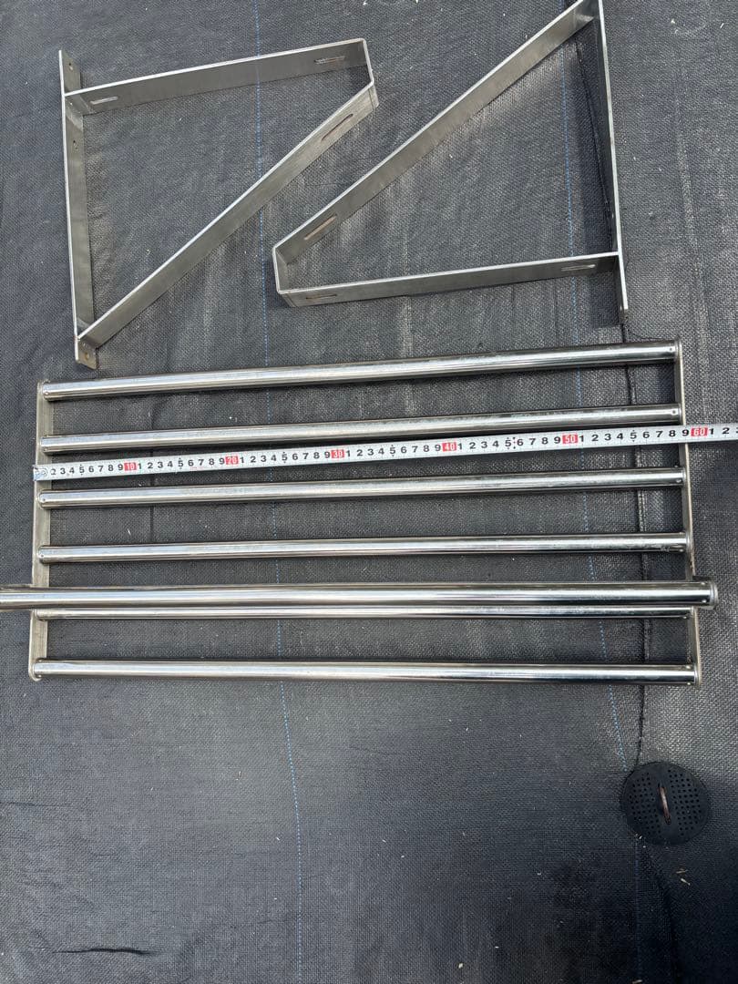 業務用　ステンレス壁取り付けパイプ棚　　幅６００