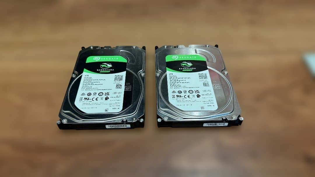 Synology NAS DS218j-XY01 Seagate 4TB×2付き