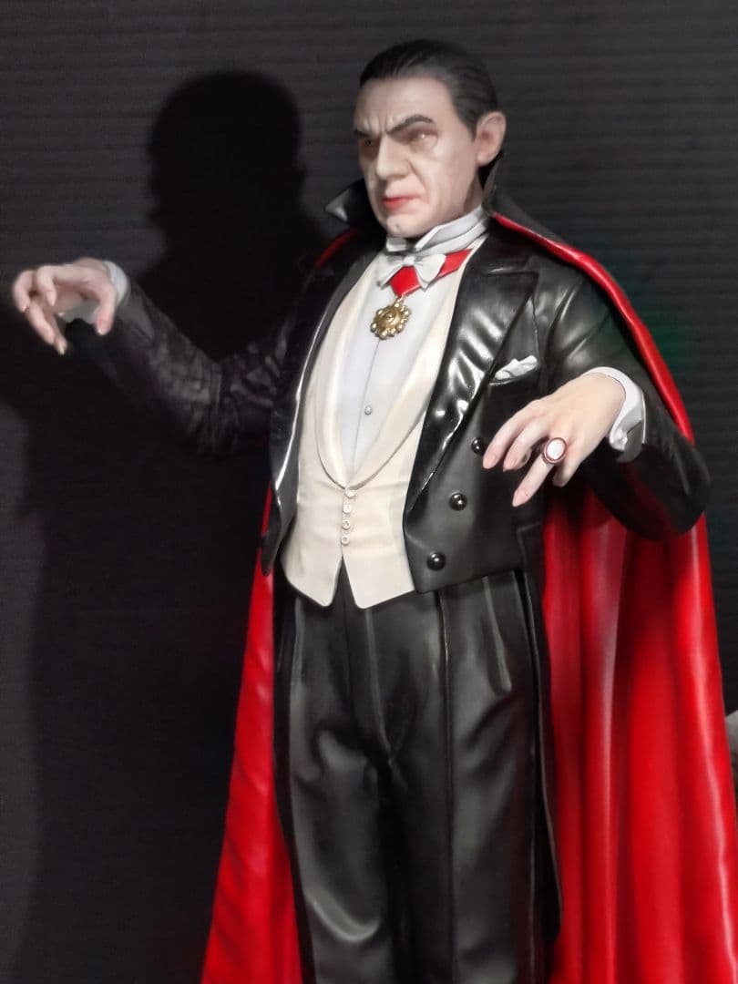 エクスプラス ドラキュラ 1/8スケール 　プラスチックモデルキット完成品